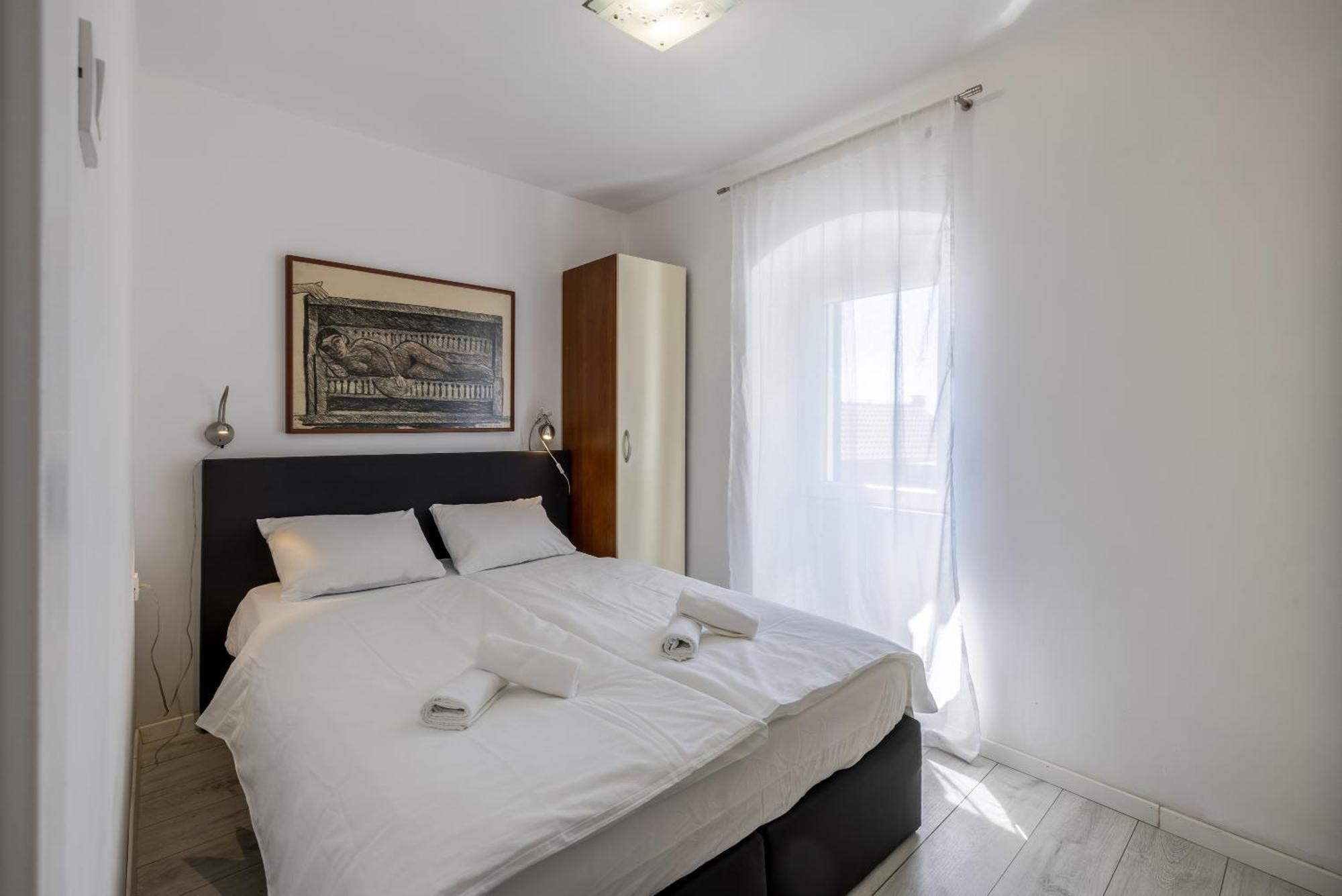 Split Central City Apartment Exterior photo