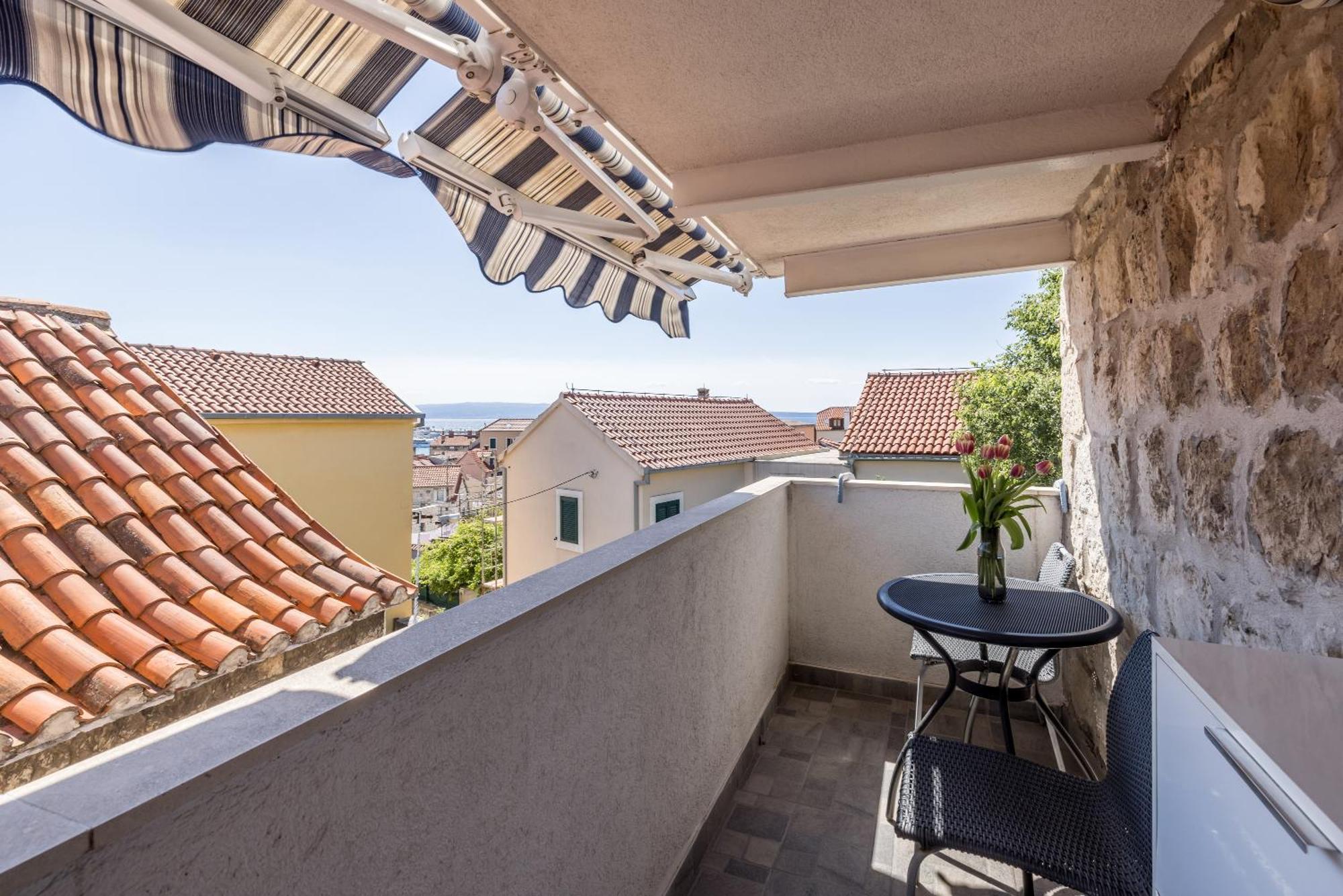 Split Central City Apartment Exterior photo